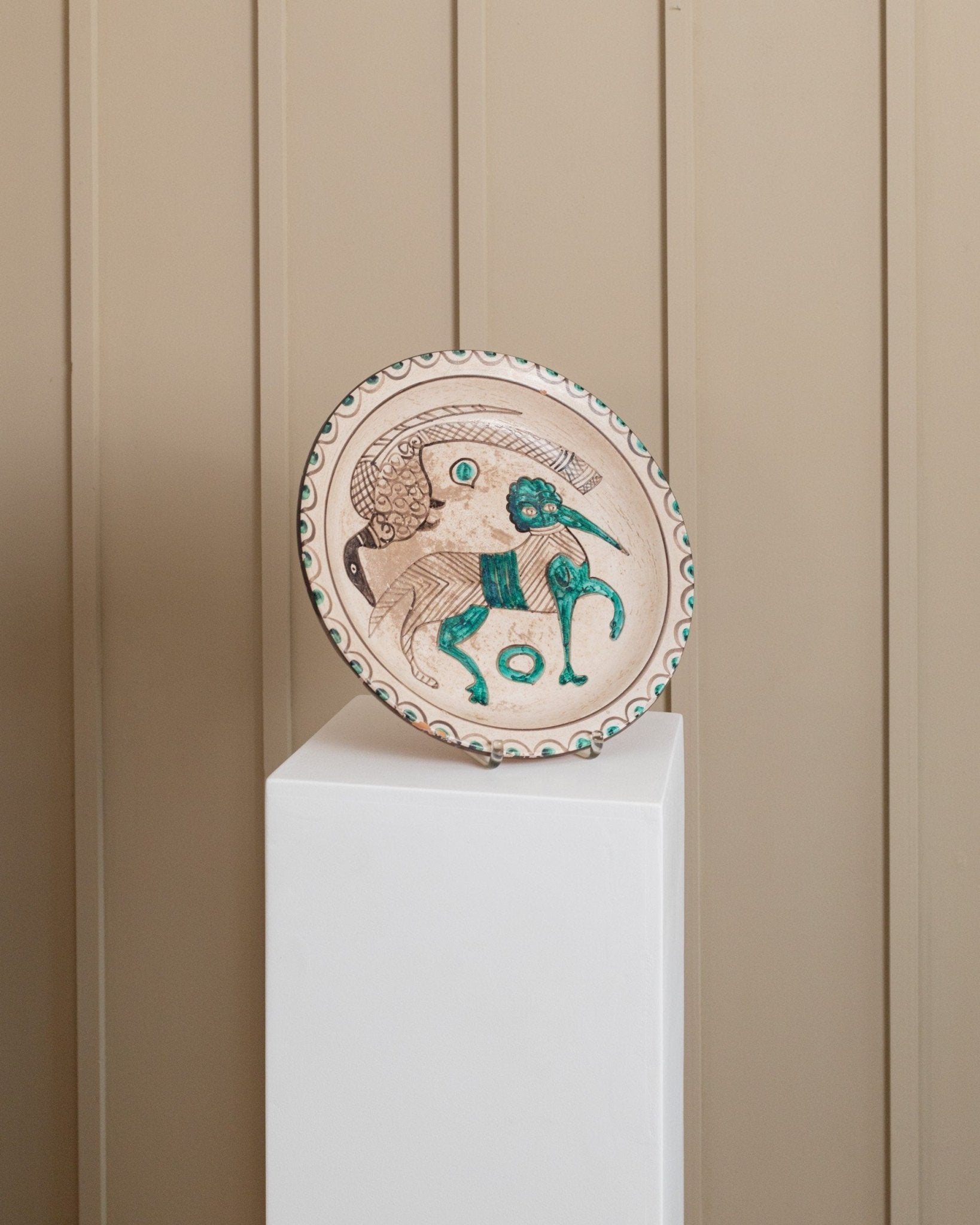 XL vintage wall plate ceramic - hand - painted plate Pisan motif fantasy animals - Italy 1960s - Bottega Jacobs