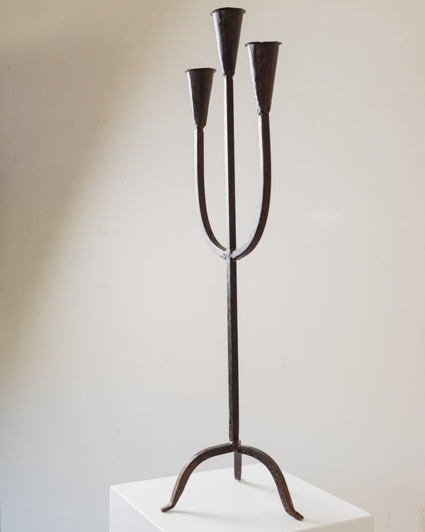 XXL Brutalist metal candlestick - classic shape for 3 candles - handmade - Italy 1960s - Bottega Jacobs