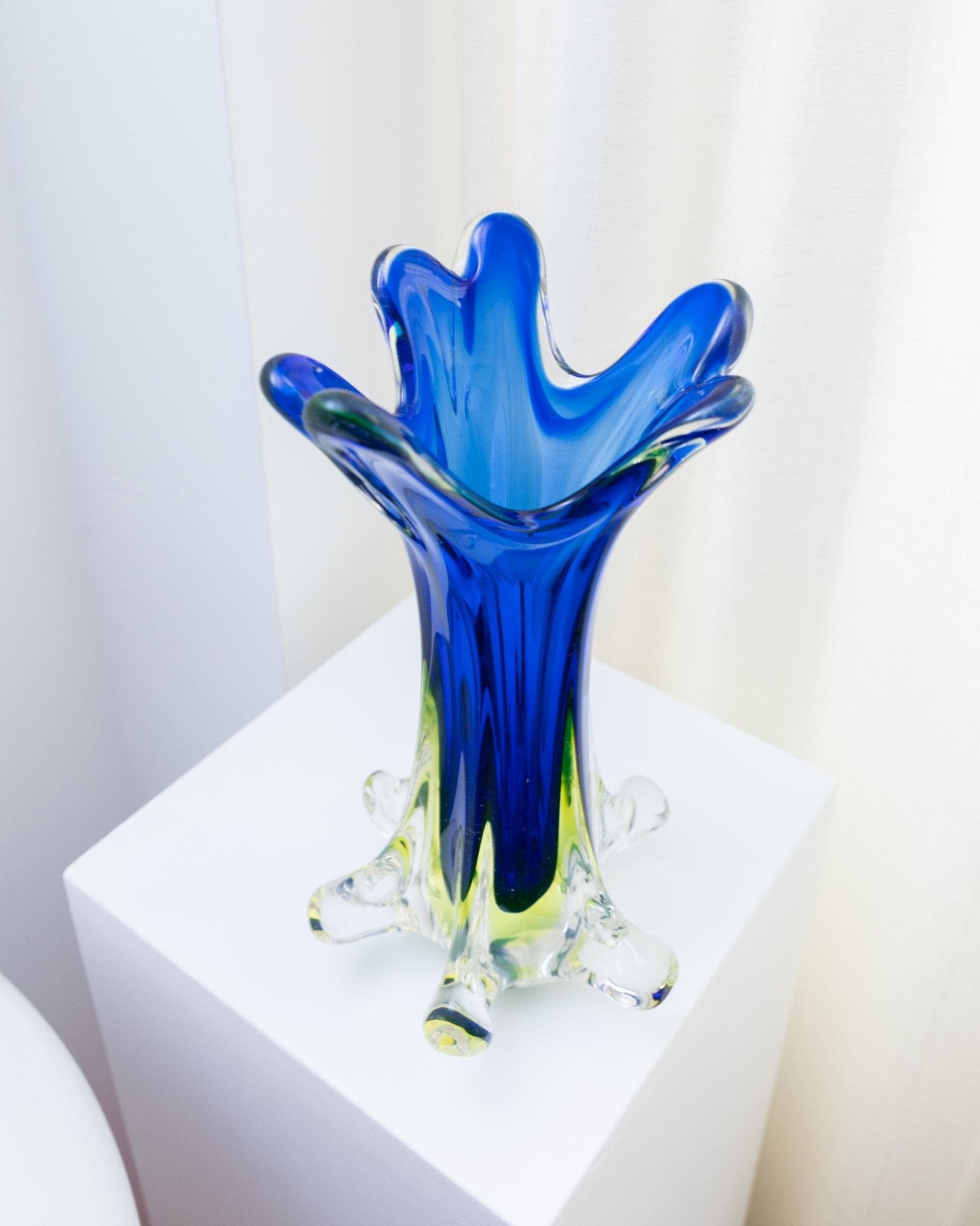 XXL Fratelli Toso Vase - Murano glass Art blue Italy 1970s - Decorative Flower Vase, elegant gift idea, colorful glassware, handcrafted_Bottega Jacobs
