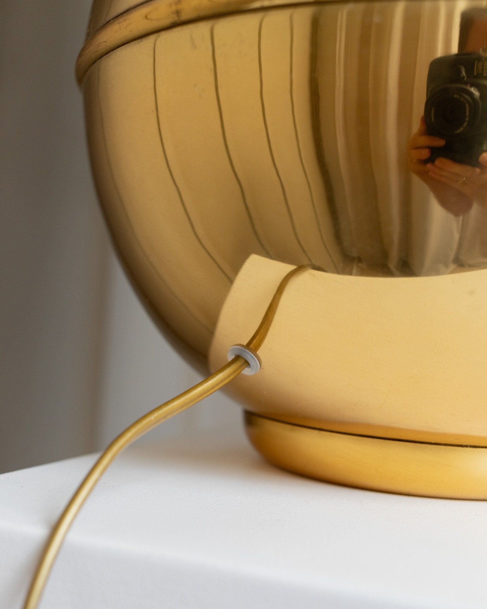 XXL vintage globe lamp Italy 1980s, golden velvet lampshade, Hollywood Regency style - Bottega Jacobs