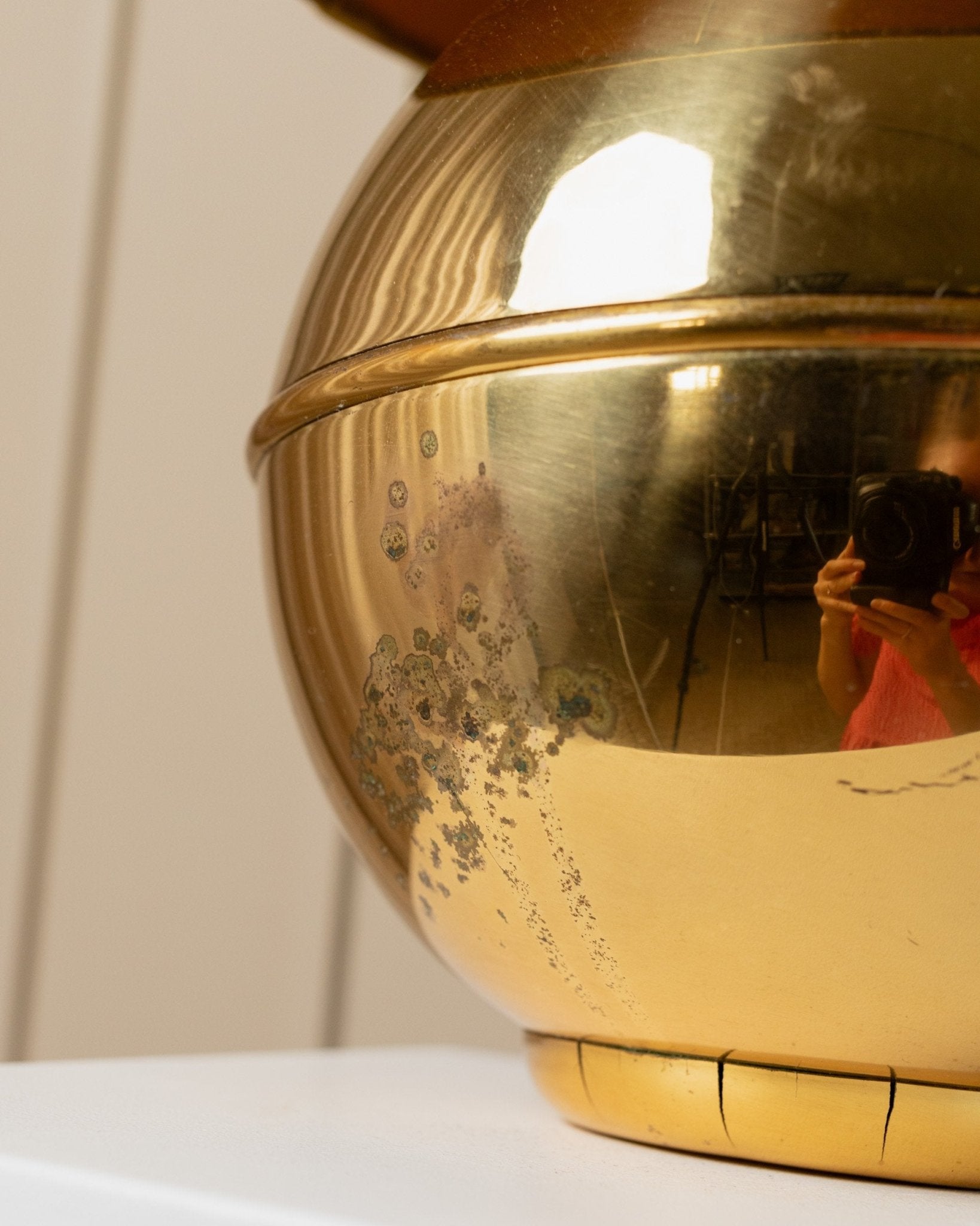 XXL vintage globe lamp Italy 1980s, golden velvet lampshade, Hollywood Regency style - Bottega Jacobs